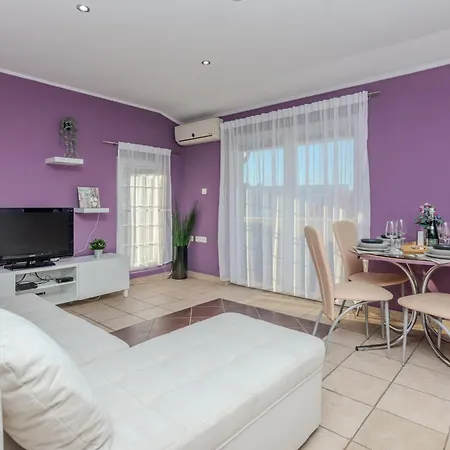 Apartment By The Sea - Lozice, - 18593 *