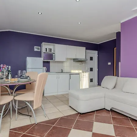 Apartment By The Sea - Lozice, - 18593 *