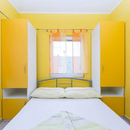 Appartement By The Sea - Lozice, - 18593 *