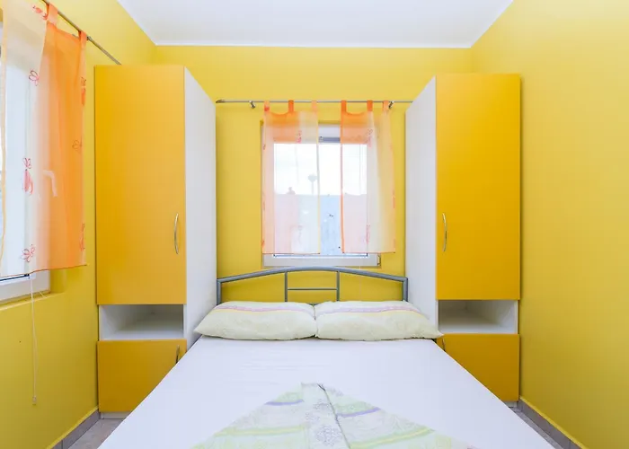 Appartement By The Sea - Lozice, - 18593 *